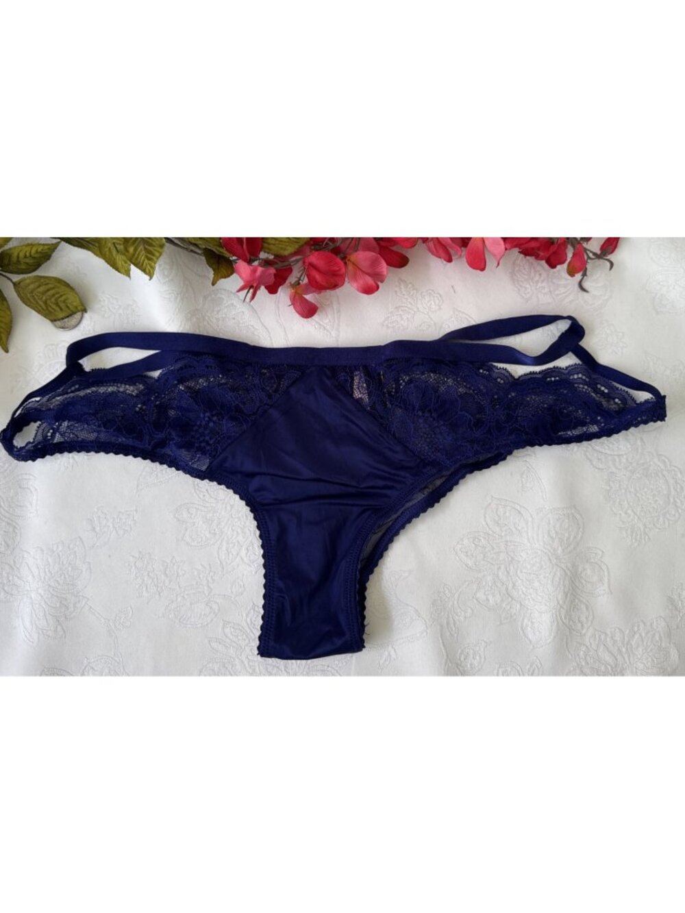 VICTORIA'S SECRET M PURPLE INK SEXY STRAPPY CHEEKY SILKY PANEL LACE PANTIES NWT